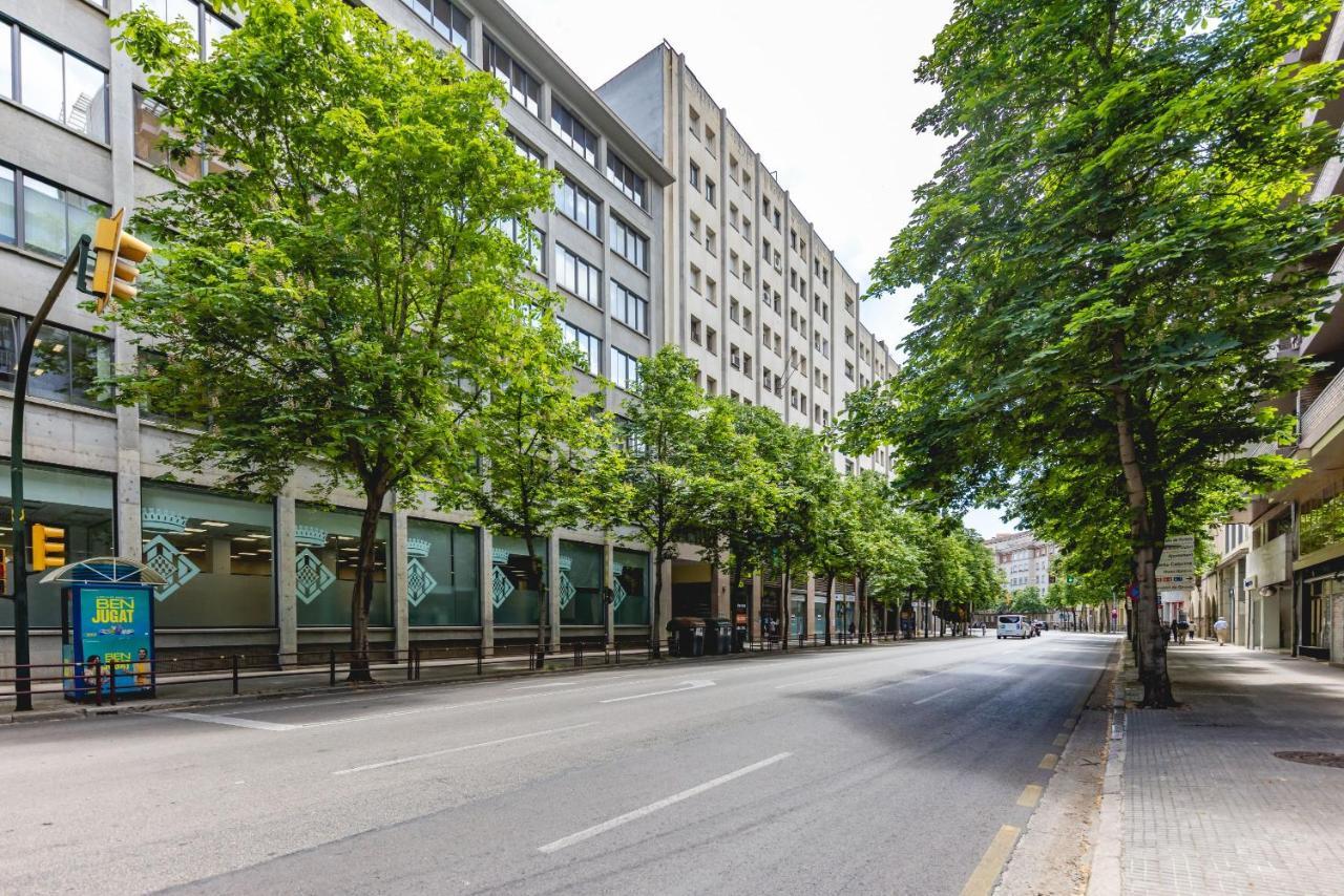 Bravissimo Afra, 2-Bedroom Apartment Girona Dış mekan fotoğraf